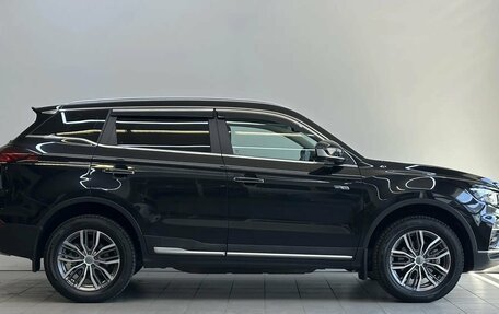 Geely Atlas, 2023 год, 2 300 000 рублей, 4 фотография