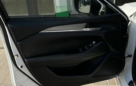 Mazda 6, 2019 год, 2 300 000 рублей, 5 фотография