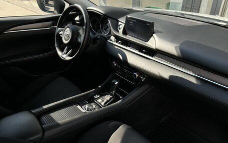 Mazda 6, 2019 год, 2 300 000 рублей, 25 фотография