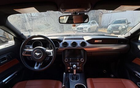 Ford Mustang VI рестайлинг, 2019 год, 2 650 000 рублей, 18 фотография