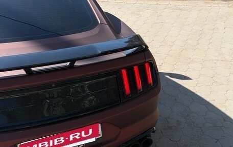 Ford Mustang VI рестайлинг, 2019 год, 2 650 000 рублей, 2 фотография