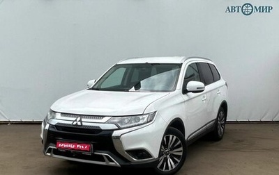 Mitsubishi Outlander III рестайлинг 3, 2019 год, 2 140 000 рублей, 1 фотография