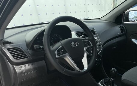 Hyundai Solaris II рестайлинг, 2013 год, 890 000 рублей, 15 фотография