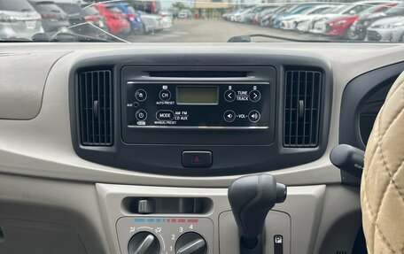 Daihatsu Mira e:S I рестайлинг, 2014 год, 709 000 рублей, 17 фотография