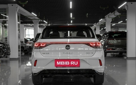 Volkswagen T-Roc I, 2025 год, 3 500 000 рублей, 6 фотография