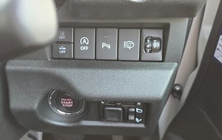 Suzuki Jimny, 2025 год, 2 300 000 рублей, 13 фотография