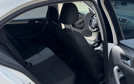 Volkswagen Jetta VI, 2015 год, 1 350 000 рублей, 8 фотография