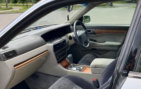 Nissan Gloria XI, 1999 год, 580 000 рублей, 9 фотография