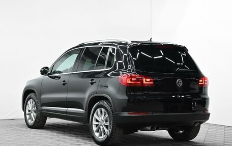 Volkswagen Tiguan I, 2015 год, 1 285 000 рублей, 3 фотография