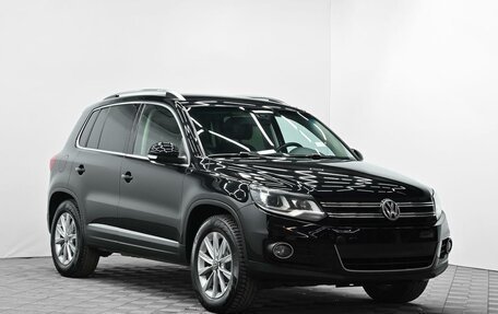 Volkswagen Tiguan I, 2015 год, 1 285 000 рублей, 2 фотография