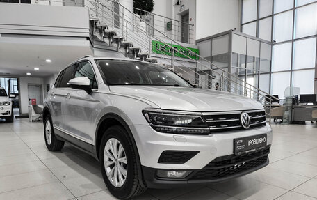 Volkswagen Tiguan II, 2017 год, 2 520 000 рублей, 3 фотография