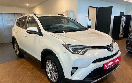 Toyota RAV4, 2017 год, 2 566 184 рублей, 4 фотография