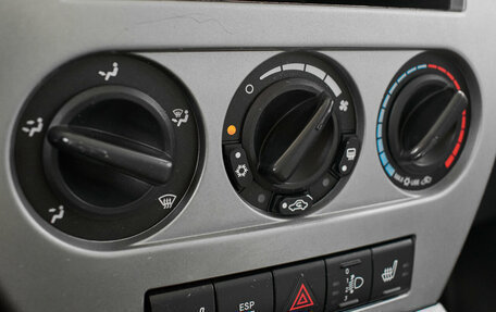 Jeep Liberty (Patriot), 2007 год, 775 000 рублей, 18 фотография