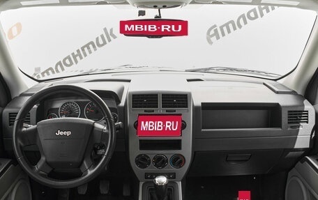 Jeep Liberty (Patriot), 2007 год, 775 000 рублей, 13 фотография