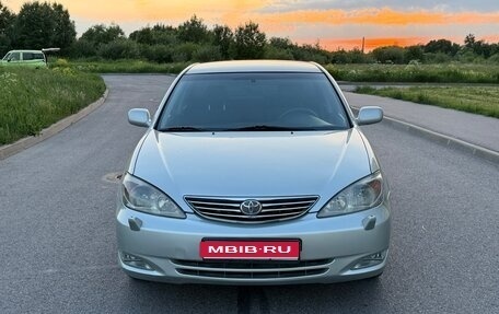 Toyota Camry V40, 2004 год, 720 000 рублей, 1 фотография