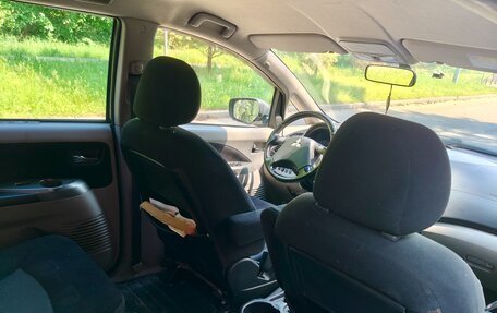 Mitsubishi Grandis, 2008 год, 550 000 рублей, 11 фотография