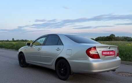 Toyota Camry V40, 2004 год, 720 000 рублей, 5 фотография
