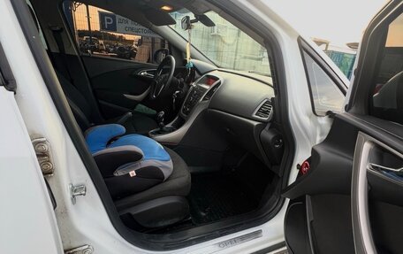 Opel Astra J, 2010 год, 680 000 рублей, 5 фотография