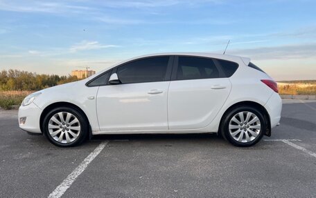 Opel Astra J, 2010 год, 680 000 рублей, 13 фотография