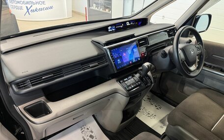 Honda Stepwgn IV, 2015 год, 1 649 000 рублей, 13 фотография