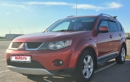 Mitsubishi Outlander III рестайлинг 3, 2008 год, 800 000 рублей, 1 фотография