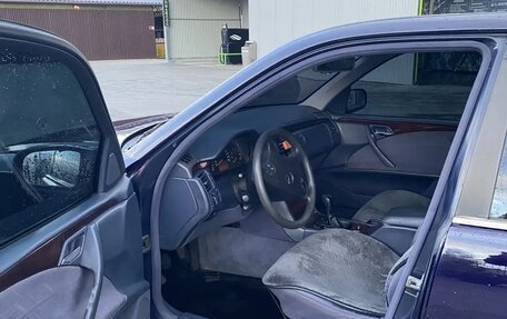 Mercedes-Benz E-Класс, 2001 год, 315 000 рублей, 5 фотография