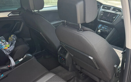 Volkswagen Tiguan II, 2019 год, 2 550 000 рублей, 10 фотография