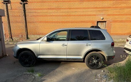 Volkswagen Touareg III, 2007 год, 800 000 рублей, 2 фотография