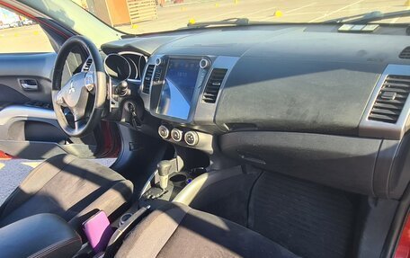 Mitsubishi Outlander III рестайлинг 3, 2008 год, 800 000 рублей, 12 фотография