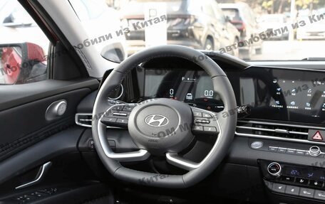 Hyundai Elantra, 2026 год, 1 995 000 рублей, 24 фотография