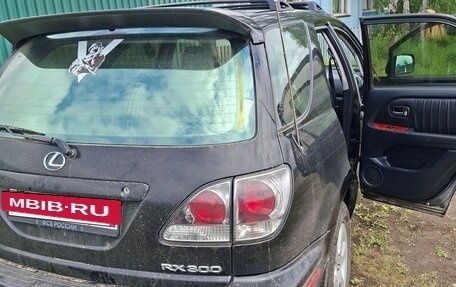 Lexus RX IV рестайлинг, 2003 год, 112 000 000 рублей, 7 фотография