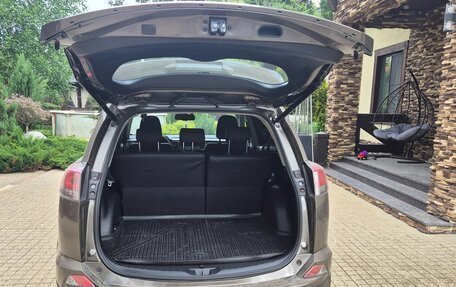 Toyota RAV4, 2016 год, 1 790 000 рублей, 12 фотография