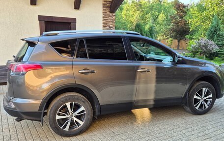 Toyota RAV4, 2016 год, 1 790 000 рублей, 8 фотография