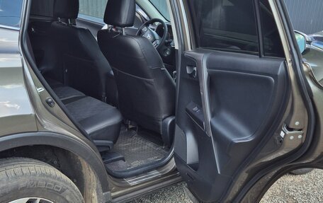 Toyota RAV4, 2016 год, 1 790 000 рублей, 10 фотография