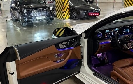 Mercedes-Benz E-Класс, 2020 год, 5 000 000 рублей, 4 фотография