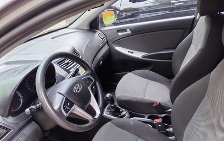 Hyundai Solaris II рестайлинг, 2011 год, 500 000 рублей, 5 фотография