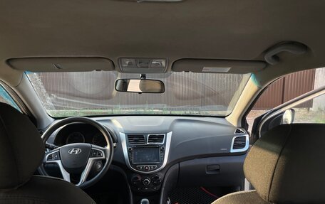Hyundai Solaris II рестайлинг, 2012 год, 550 000 рублей, 9 фотография