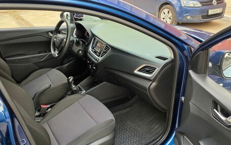 Hyundai Solaris II рестайлинг, 2021 год, 1 450 000 рублей, 10 фотография