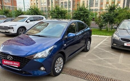 Hyundai Solaris II рестайлинг, 2021 год, 1 450 000 рублей, 2 фотография