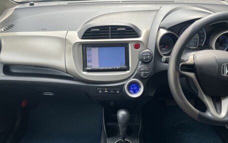 Honda Fit III, 2010 год, 700 000 рублей, 17 фотография