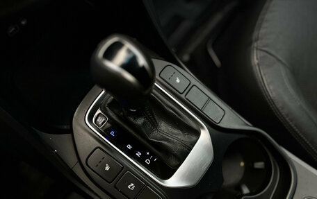 Hyundai Santa Fe III рестайлинг, 2016 год, 2 330 000 рублей, 18 фотография