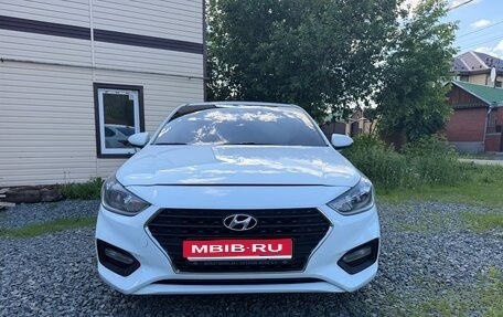 Hyundai Solaris II рестайлинг, 2019 год, 1 020 000 рублей, 1 фотография