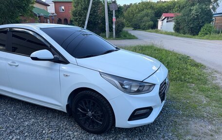 Hyundai Solaris II рестайлинг, 2019 год, 1 020 000 рублей, 2 фотография