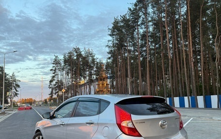 Hyundai Solaris II рестайлинг, 2012 год, 580 000 рублей, 4 фотография