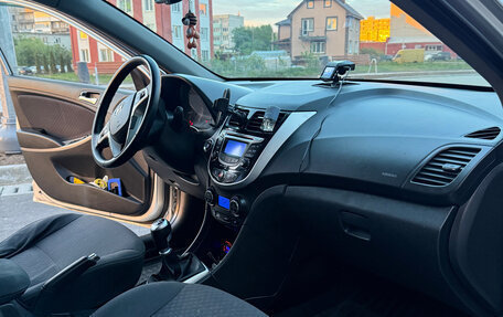 Hyundai Solaris II рестайлинг, 2012 год, 580 000 рублей, 6 фотография