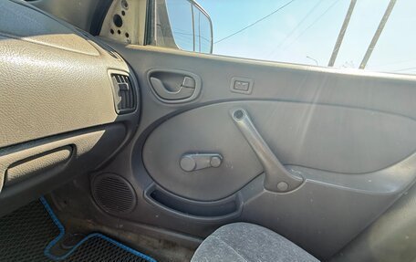 Chevrolet Metro, 1999 год, 60 000 рублей, 11 фотография