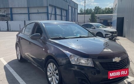Chevrolet Cruze II, 2013 год, 560 000 рублей, 2 фотография