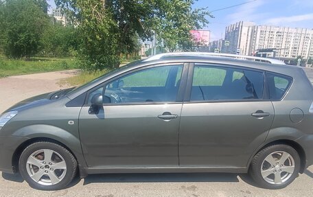 Toyota Corolla Verso I, 2006 год, 690 000 рублей, 2 фотография