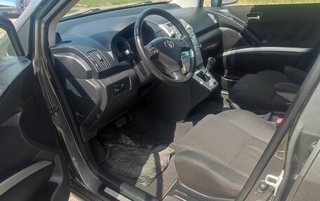 Toyota Corolla Verso I, 2006 год, 690 000 рублей, 19 фотография