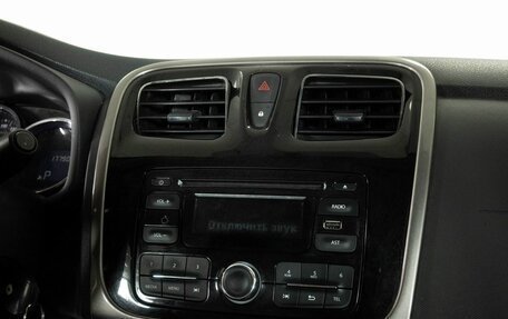 Renault Sandero II рестайлинг, 2016 год, 934 000 рублей, 10 фотография